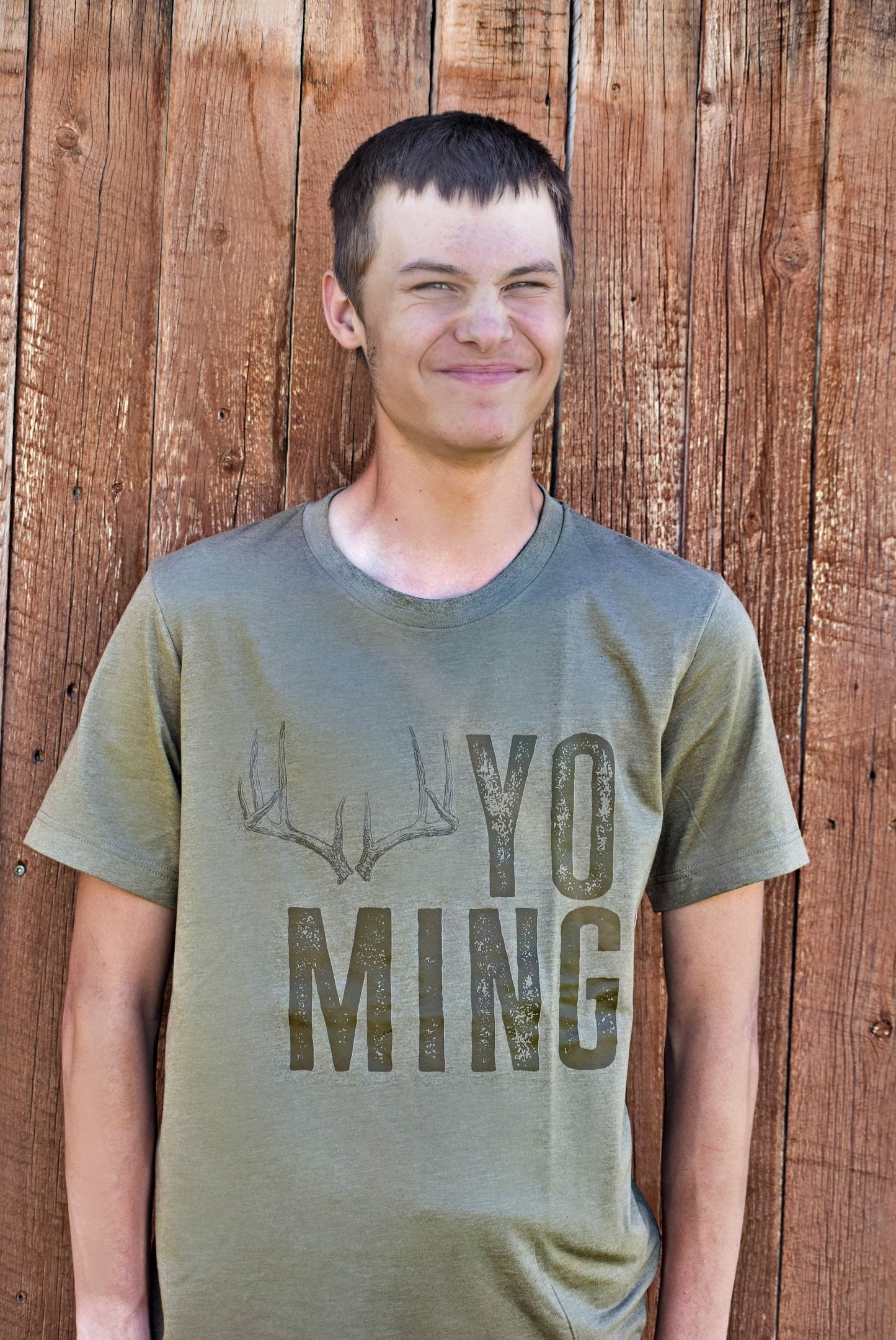 Men's Wyoming T-shirt or Hoodie