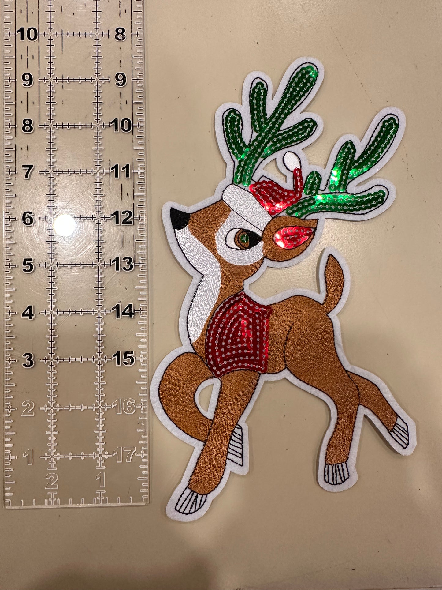 Reindeer sequin patch READY TO PRESS