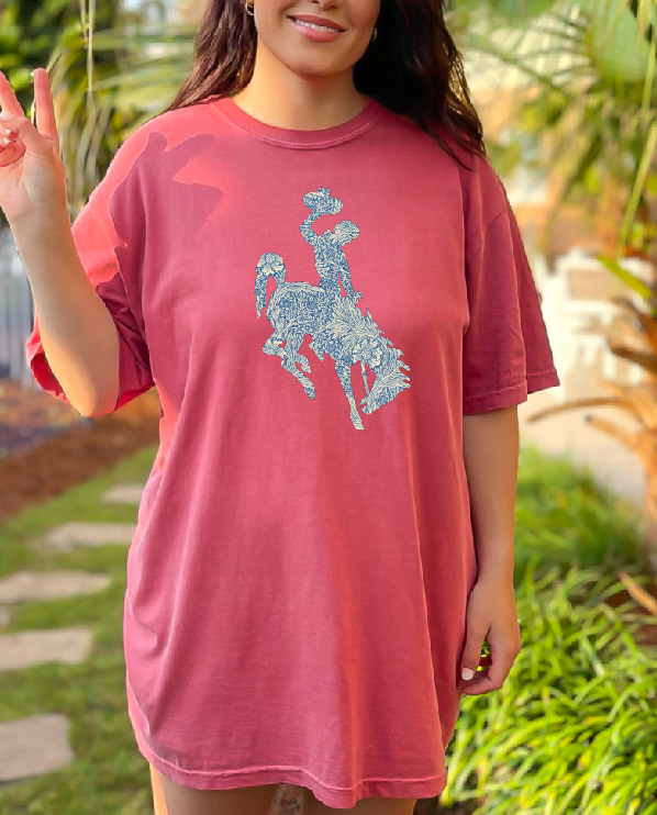 Memorial Wyoming Blue and tan bucking horse T-shirt or Crewneck